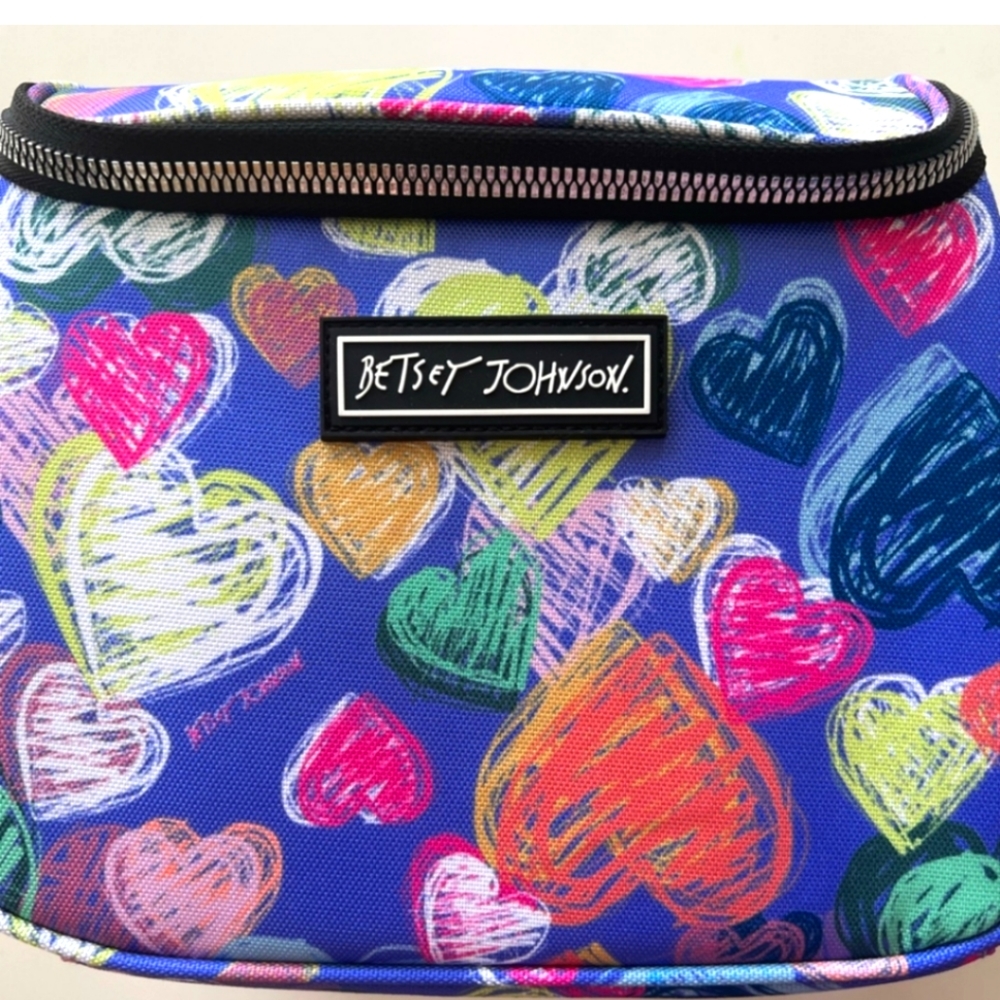 NWT Betsey Johnson Heart Lunch Tote